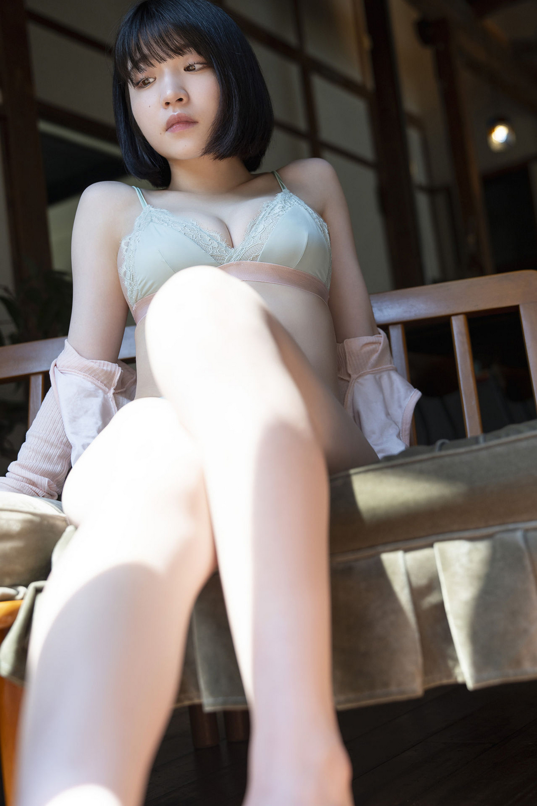 根本凪水着画像