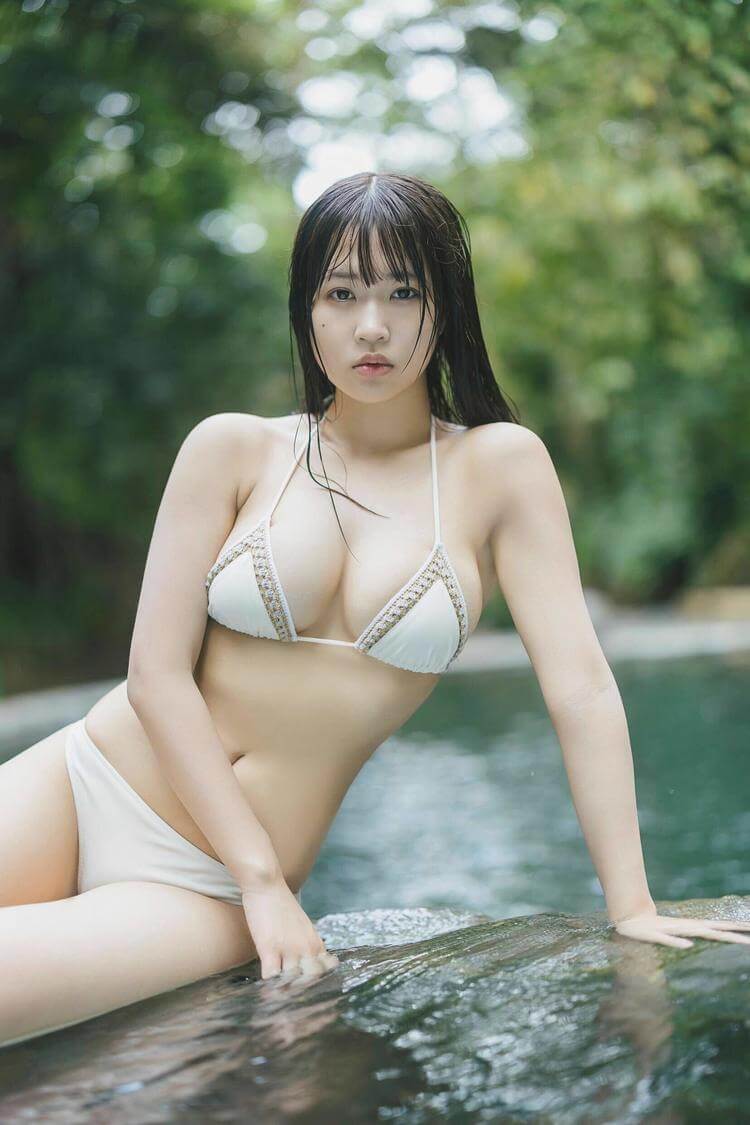 南みゆか水着画像