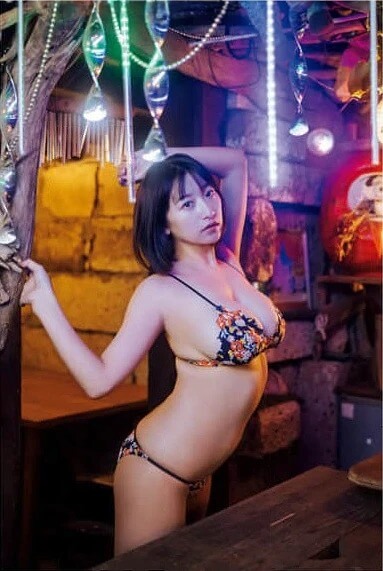 榎原依那水着画像