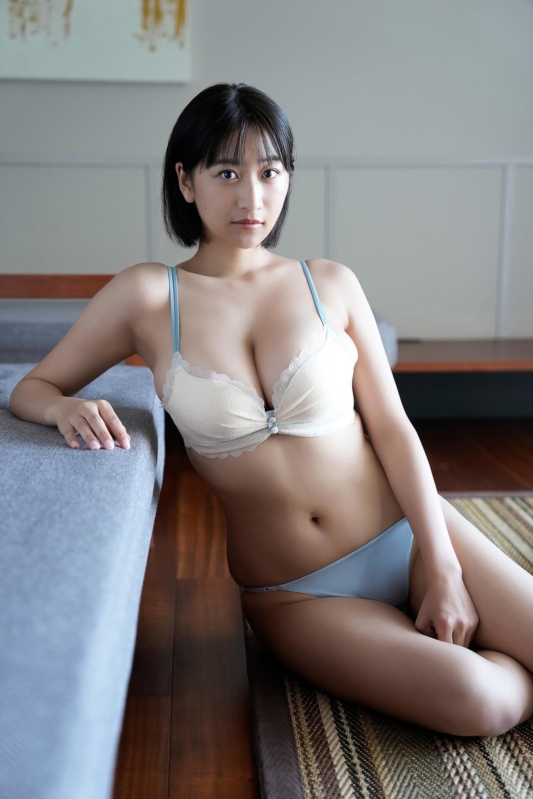 榎原依那水着画像