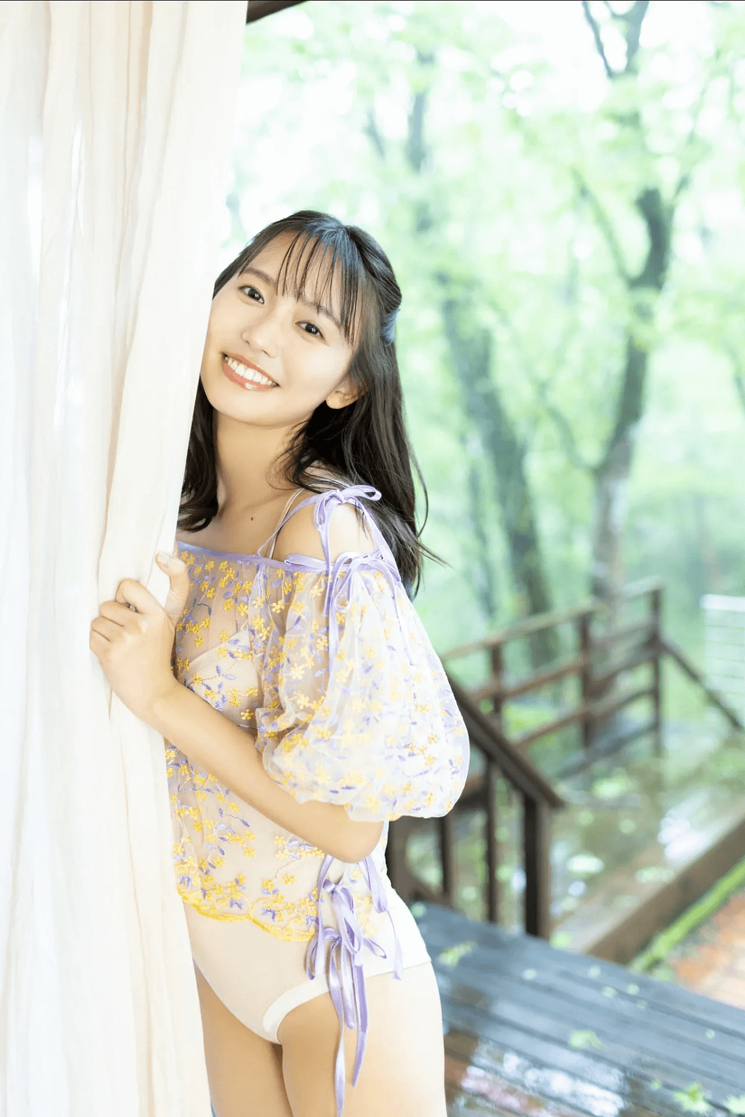 志田音々水着画像