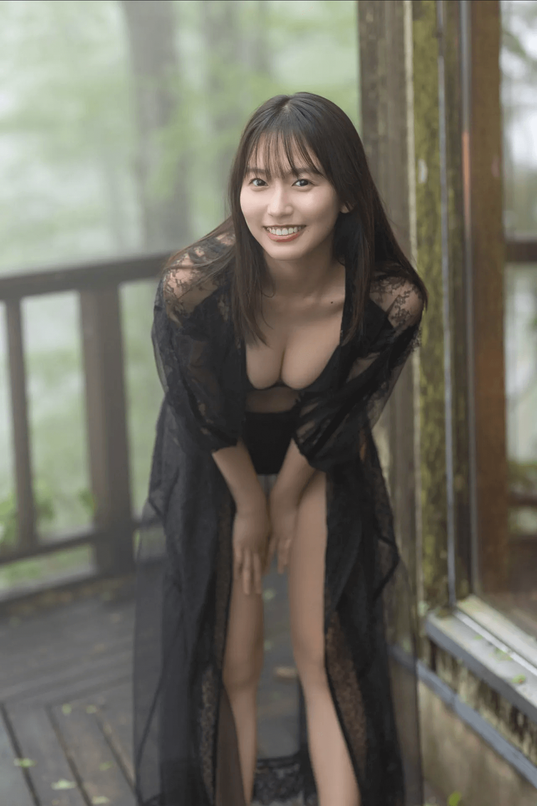志田音々水着画像