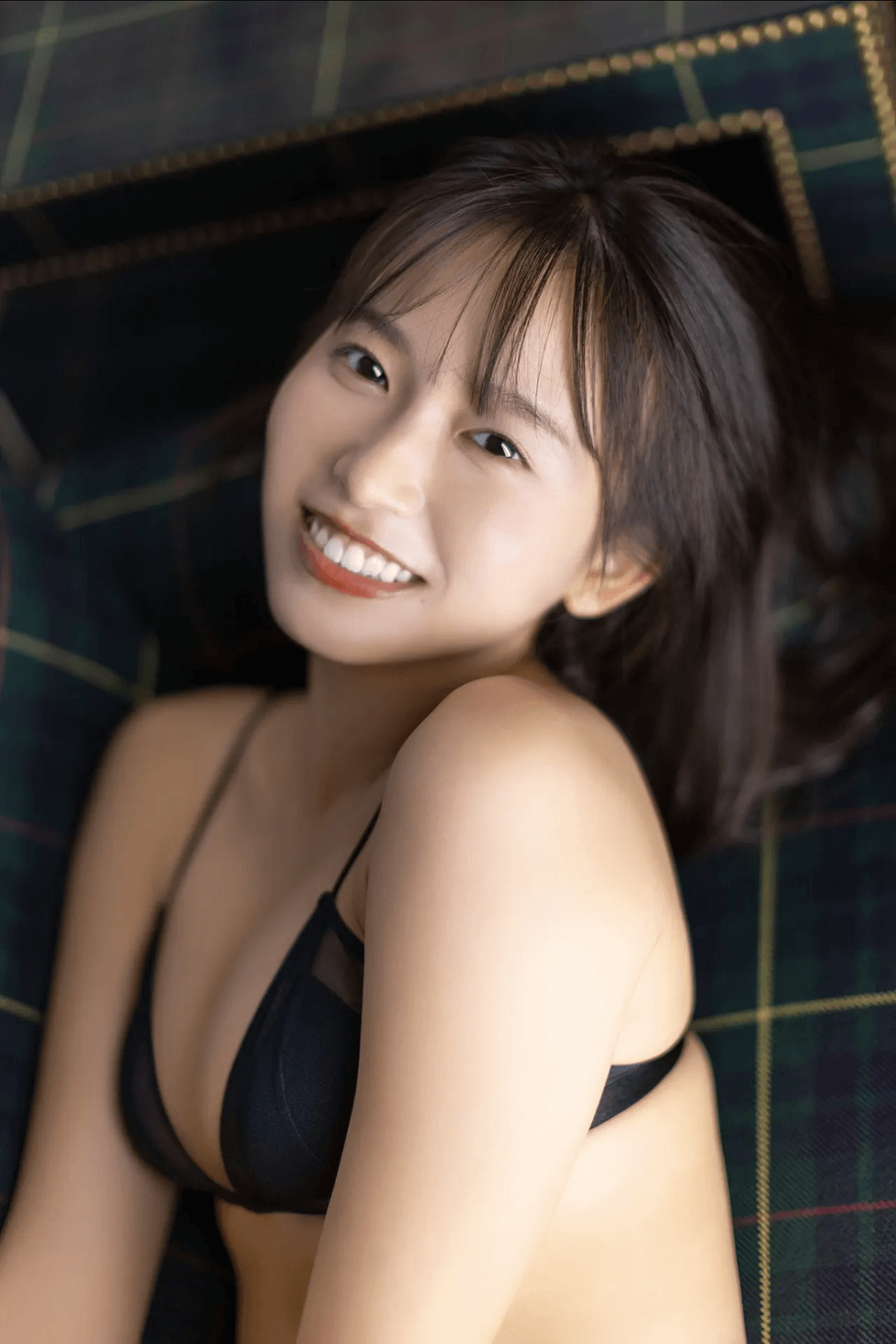 志田音々水着画像