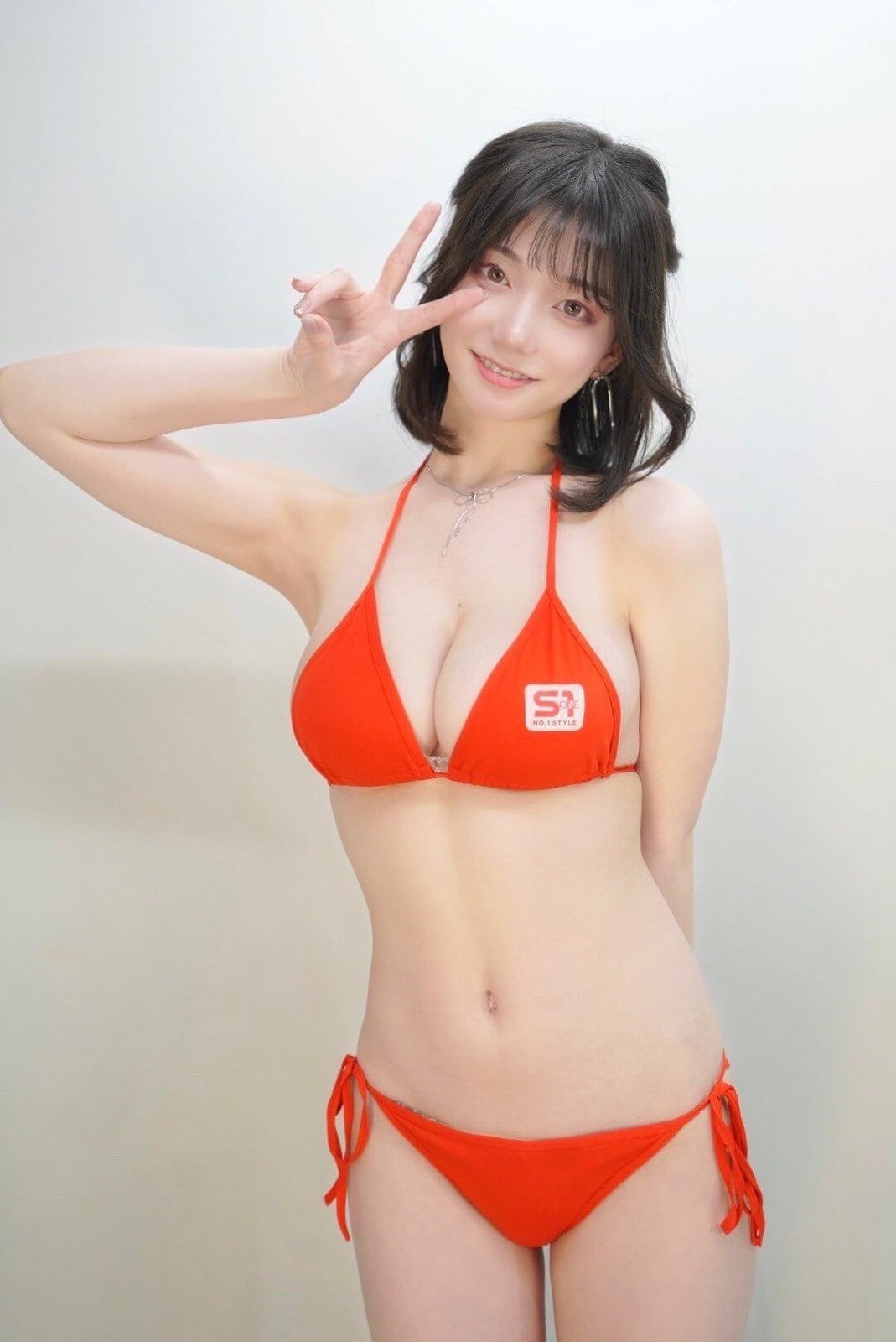 瀬戸環奈水着画像