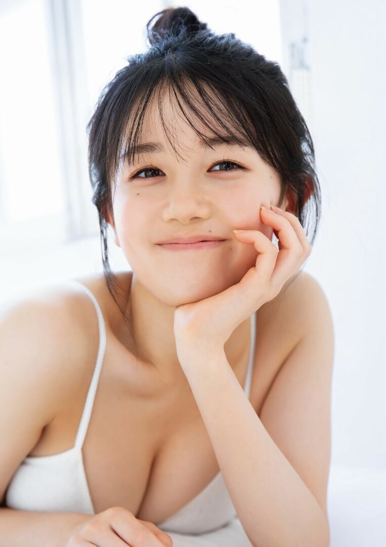 正鋳真優水着画像