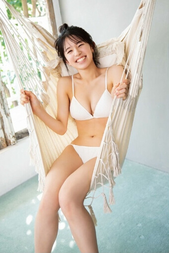 正鋳真優水着画像