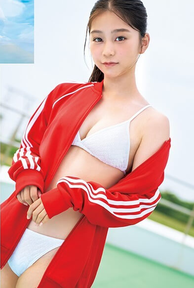 稲光亜依水着画像