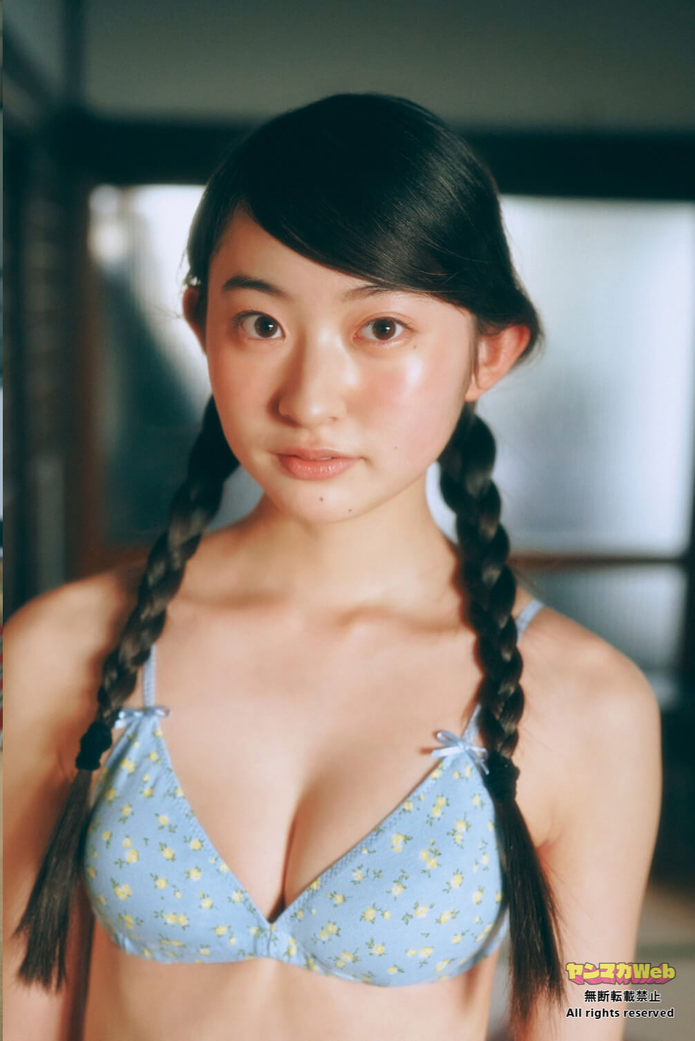 古田彩仁水着画像
