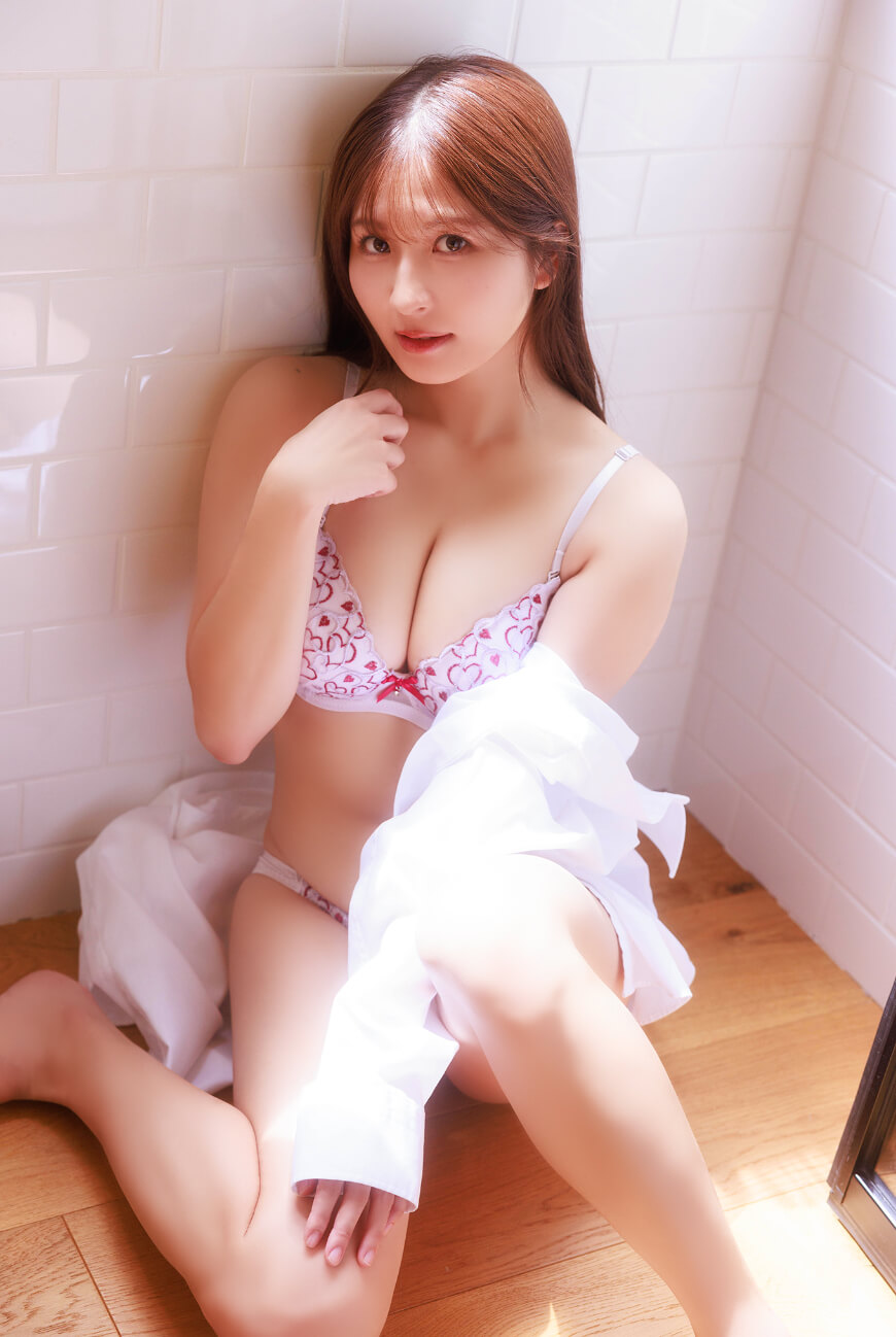 山下凛水着画像
