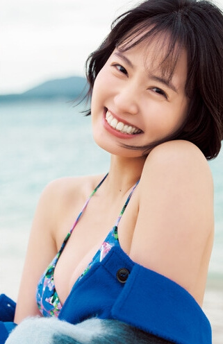 新谷あやか水着画像