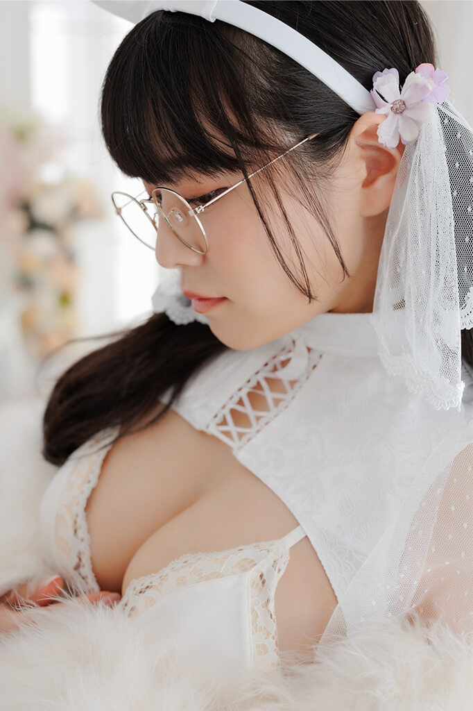 東雲うみ水着画像