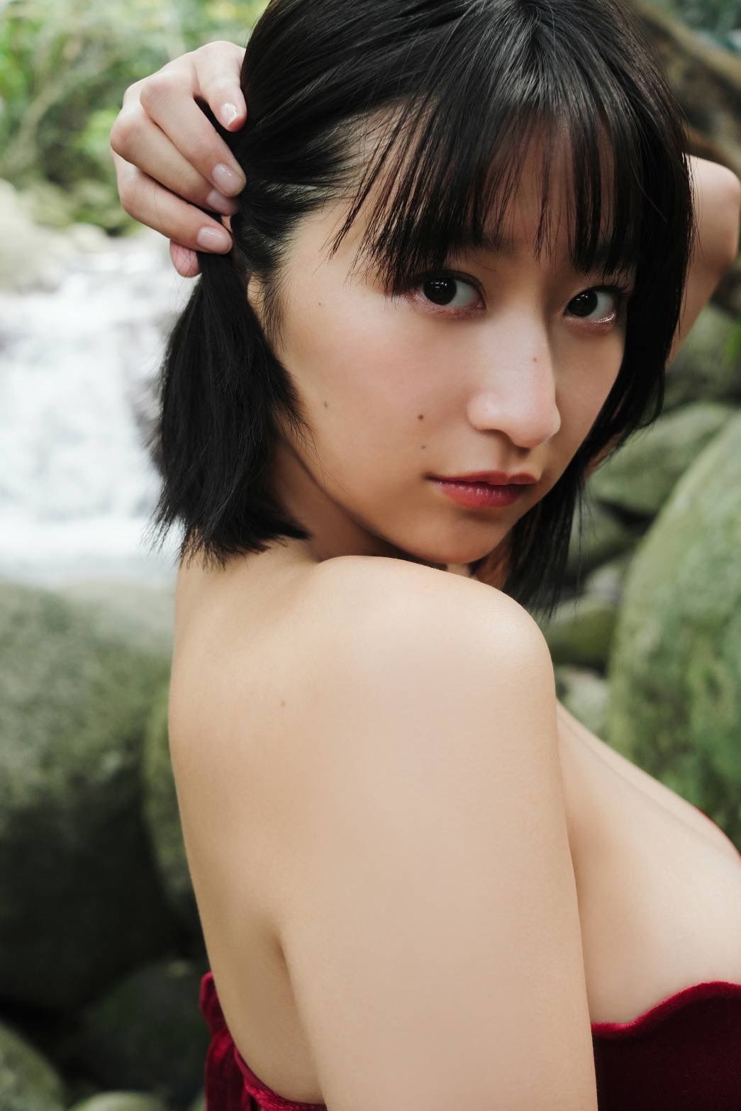 榎原依那水着画像