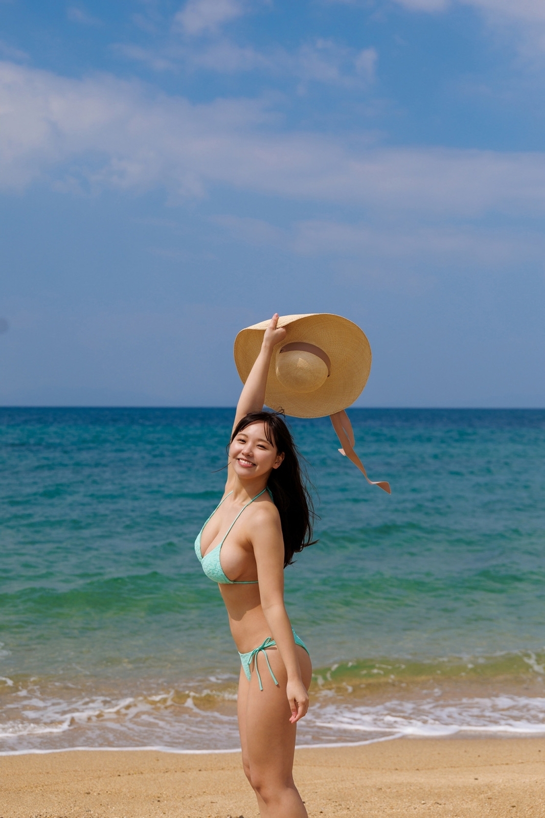 本郷柚巴水着画像