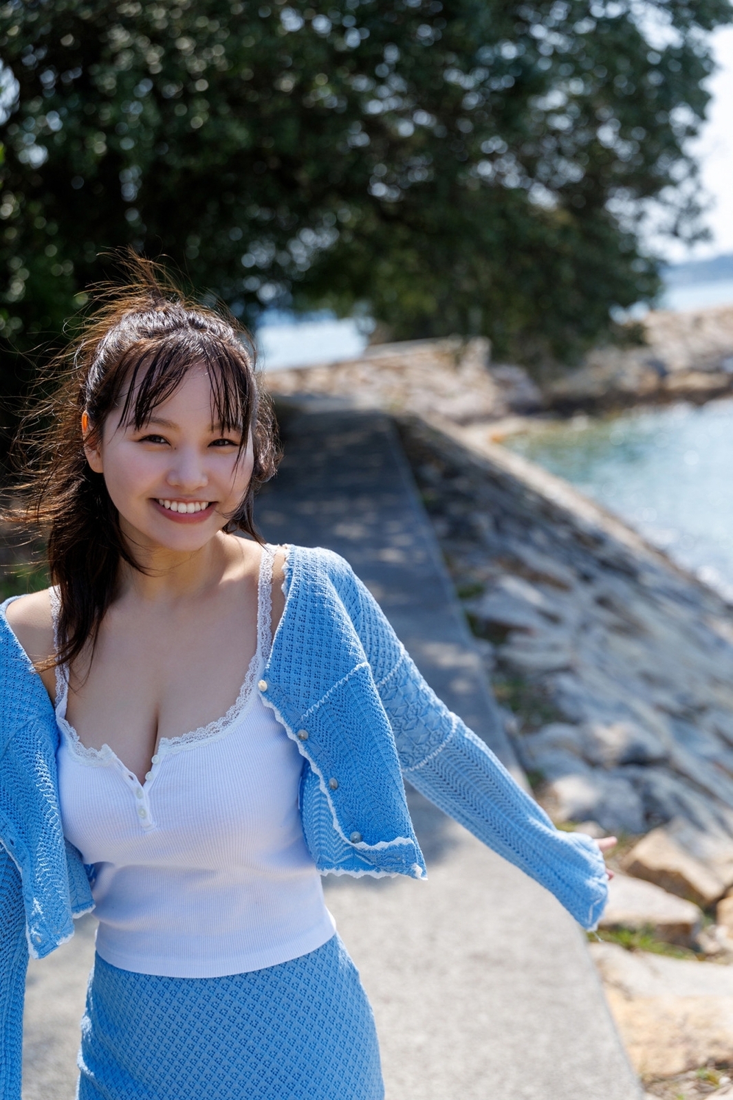 本郷柚巴水着画像