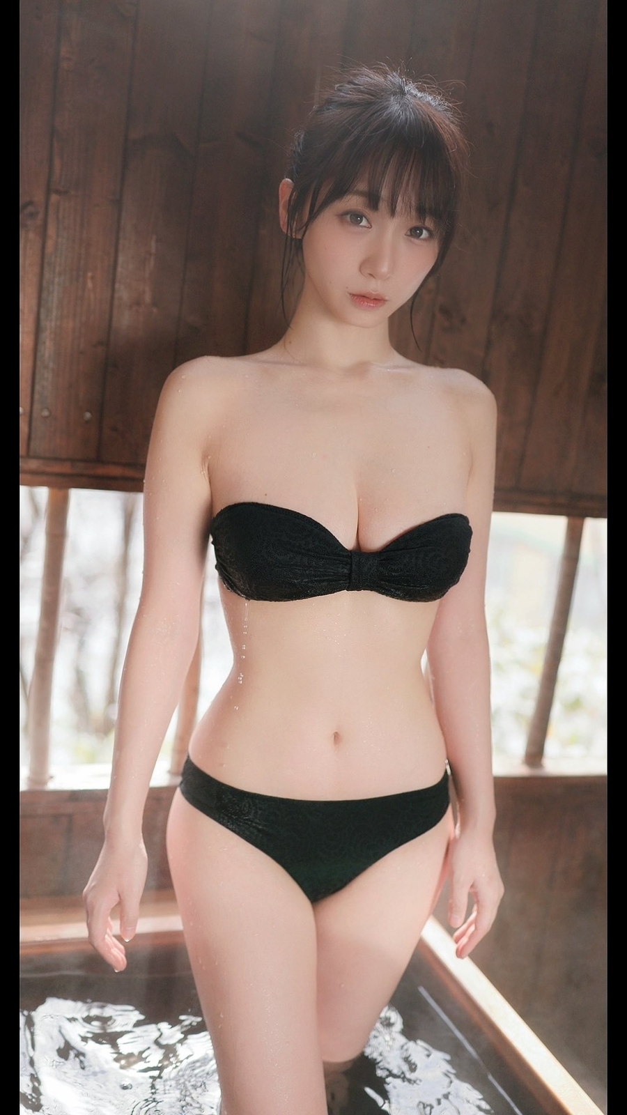 伊織もえ水着画像