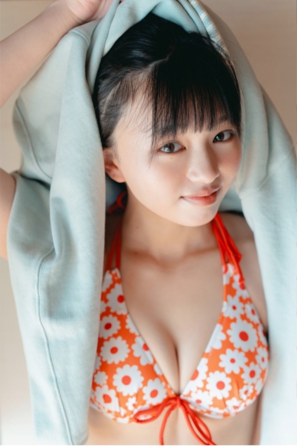 蒔埜ひな水着画像