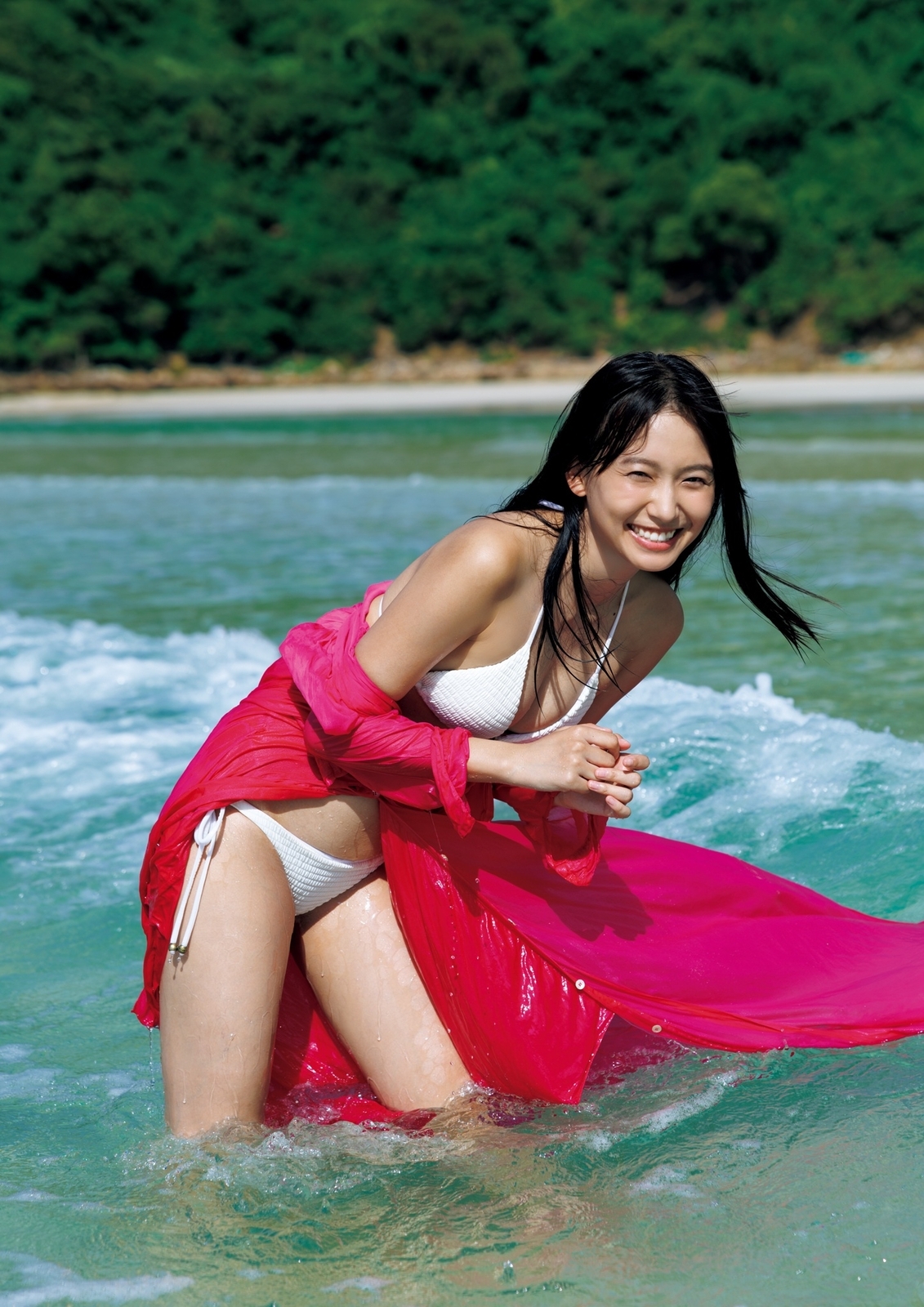 志田音々水着画像