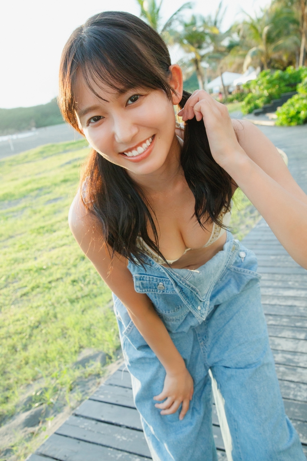 志田音々水着画像