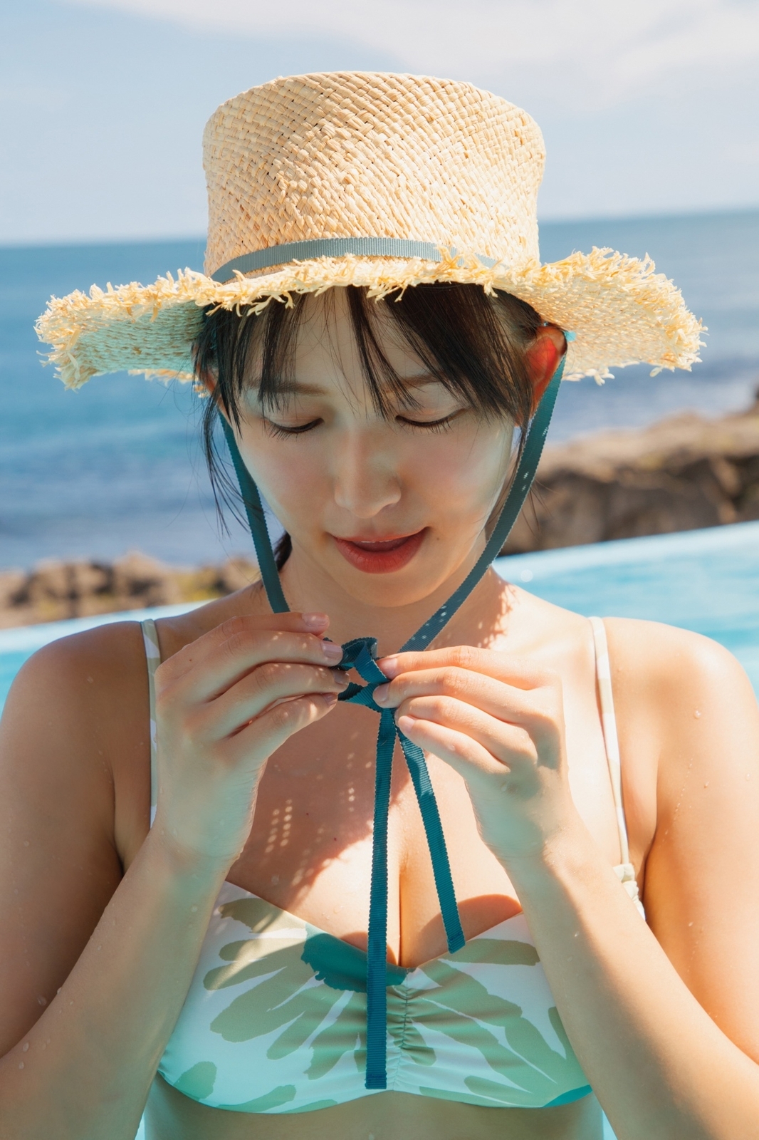 志田音々水着画像