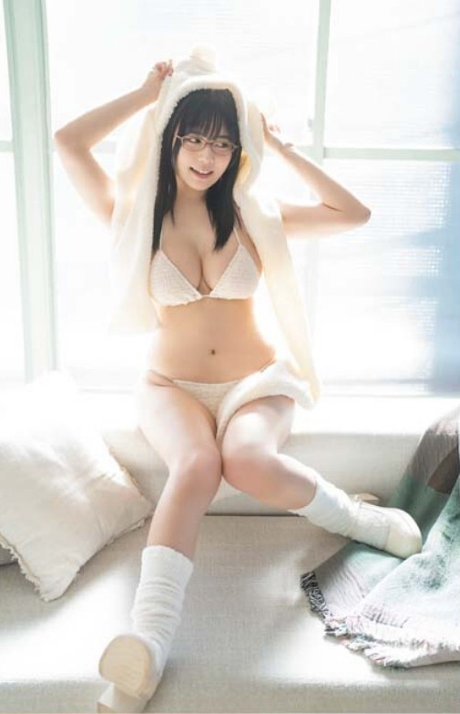 東雲うみ水着画像