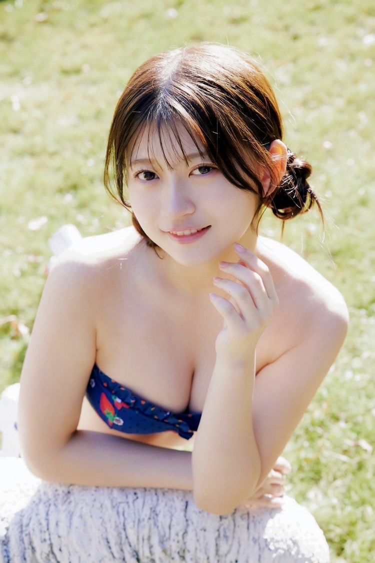 石原さき水着画像
