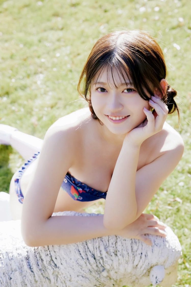 石原さき水着画像