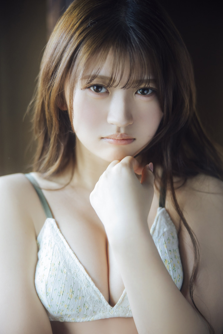 石原さき水着画像