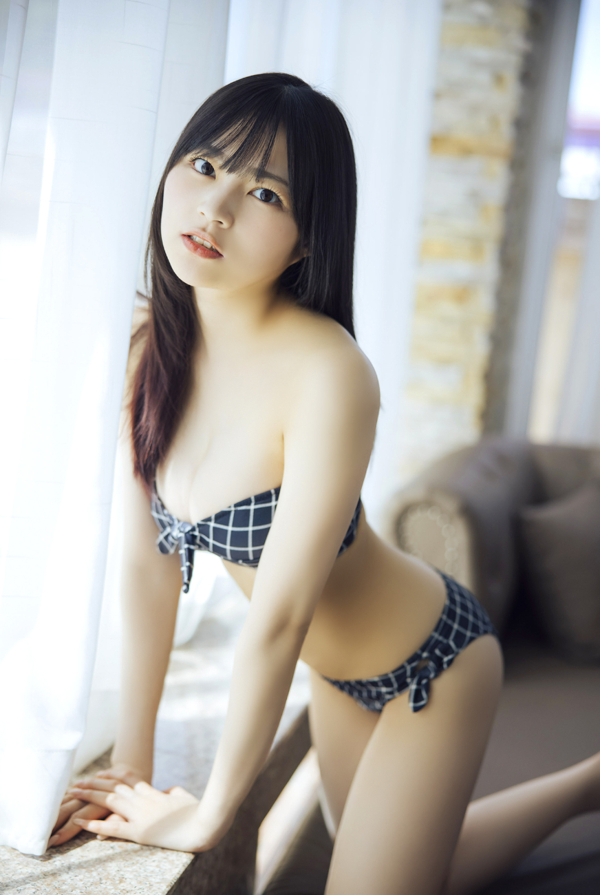 宇咲水着画像