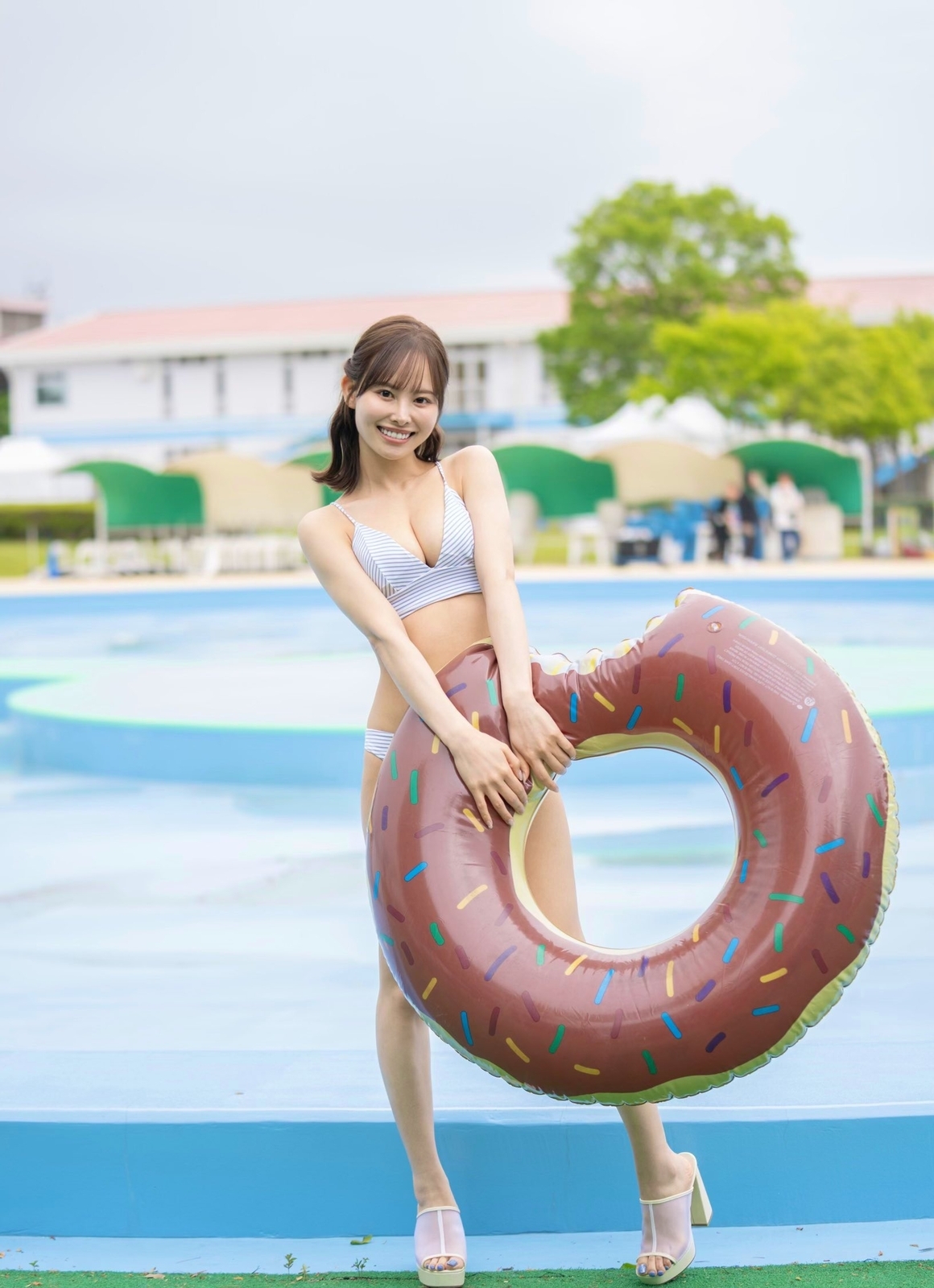 遠藤まめ水着画像