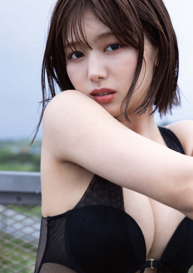 北野瑠華水着画像