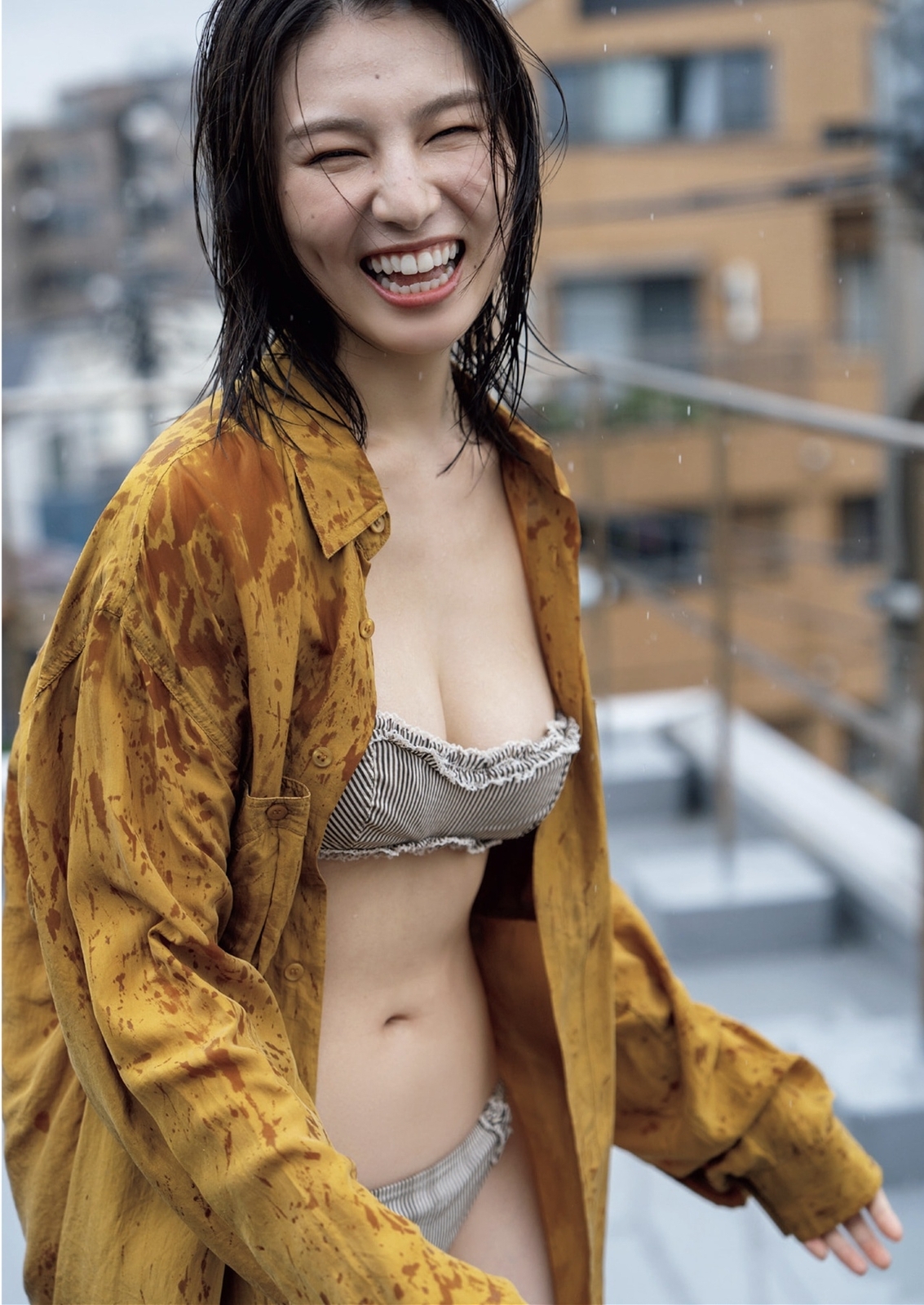 相楽伊織水着画像