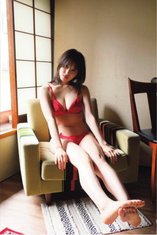 相楽伊織水着画像