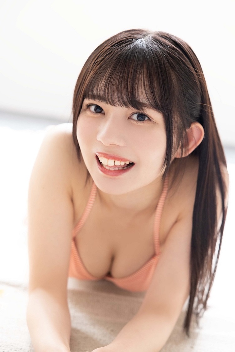 神崎ひな水着画像