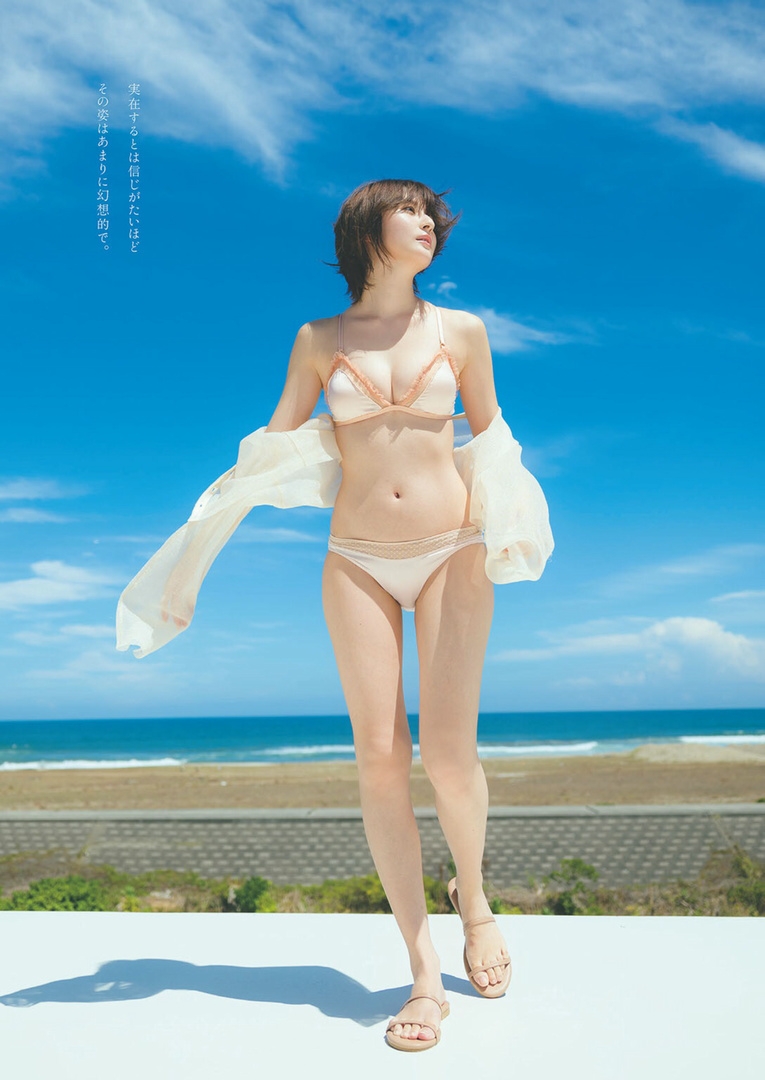 こばしり。水着画像
