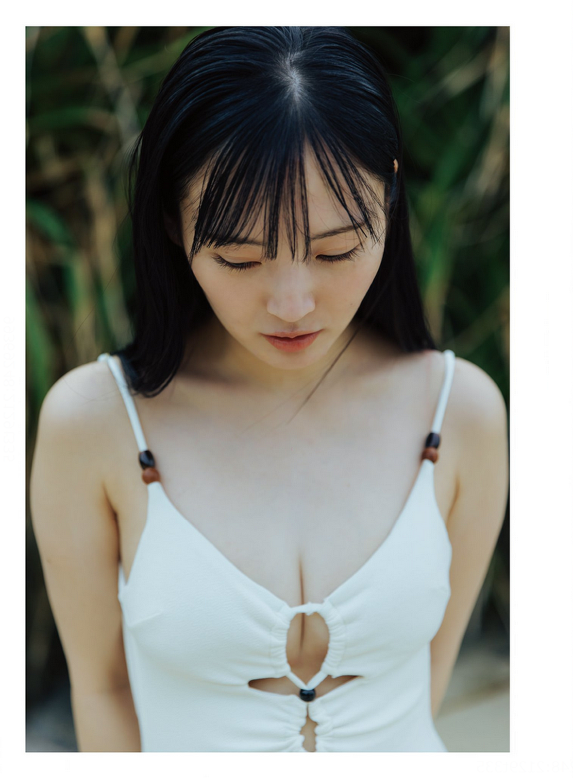 由良ゆら水着画像