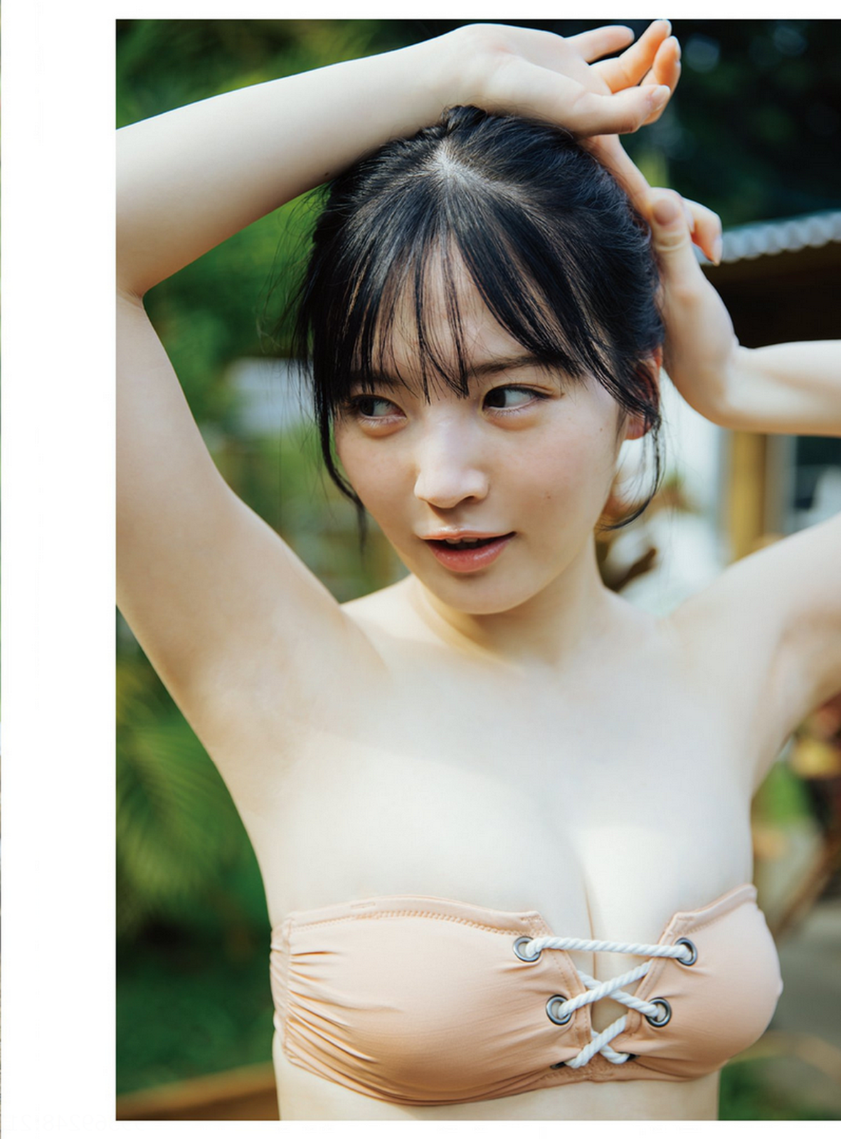 由良ゆら水着画像