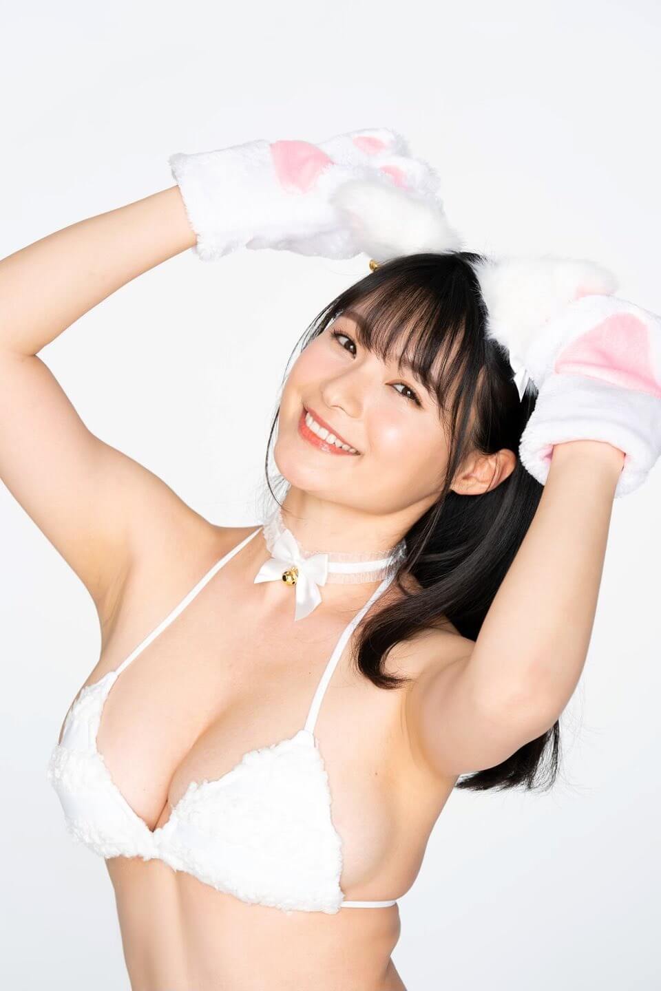 星名美津紀水着画像