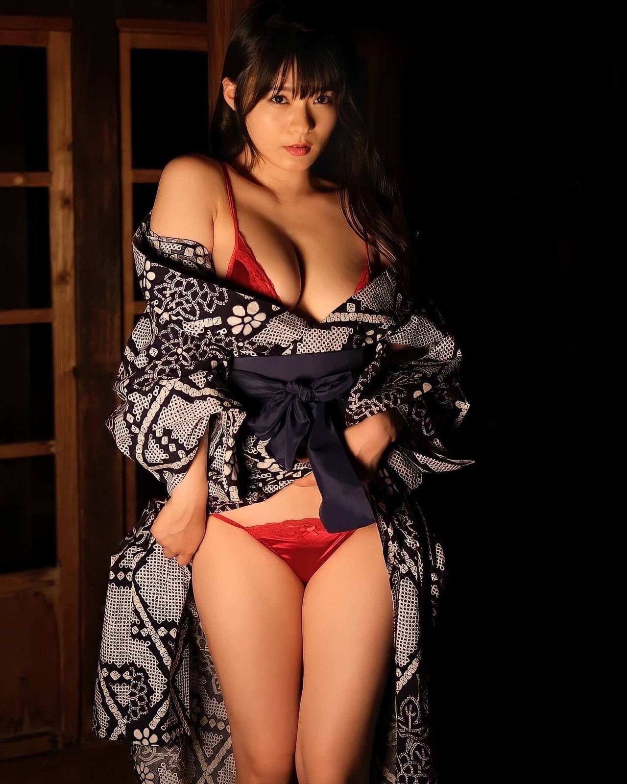星名美津紀水着画像