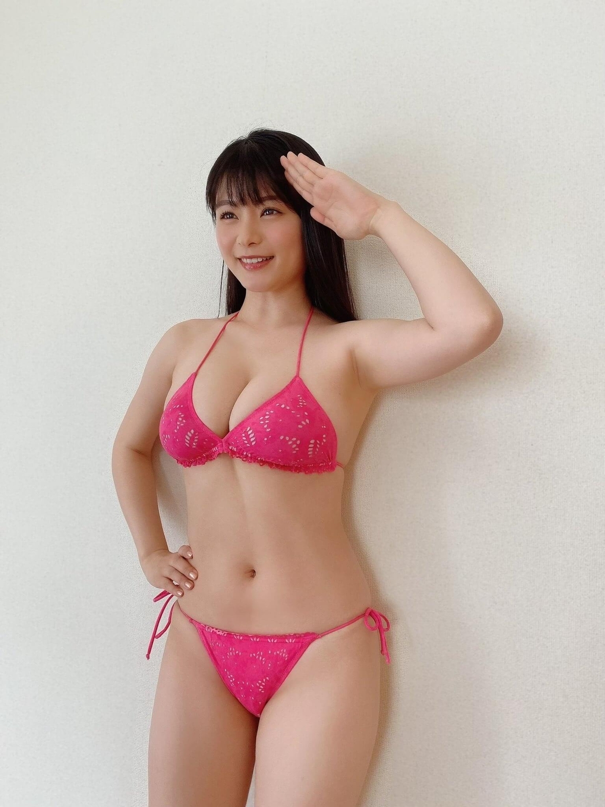 星名美津紀水着画像