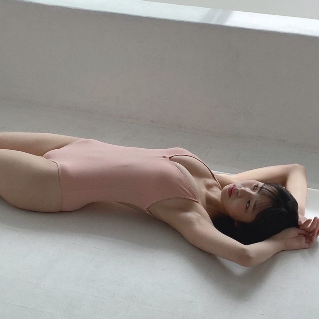 菊地姫奈水着画像