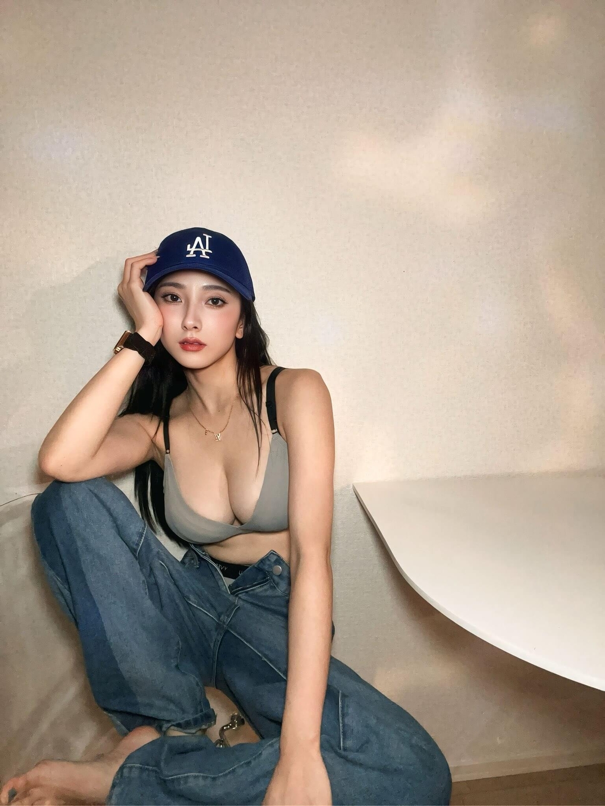 AOI水着画像
