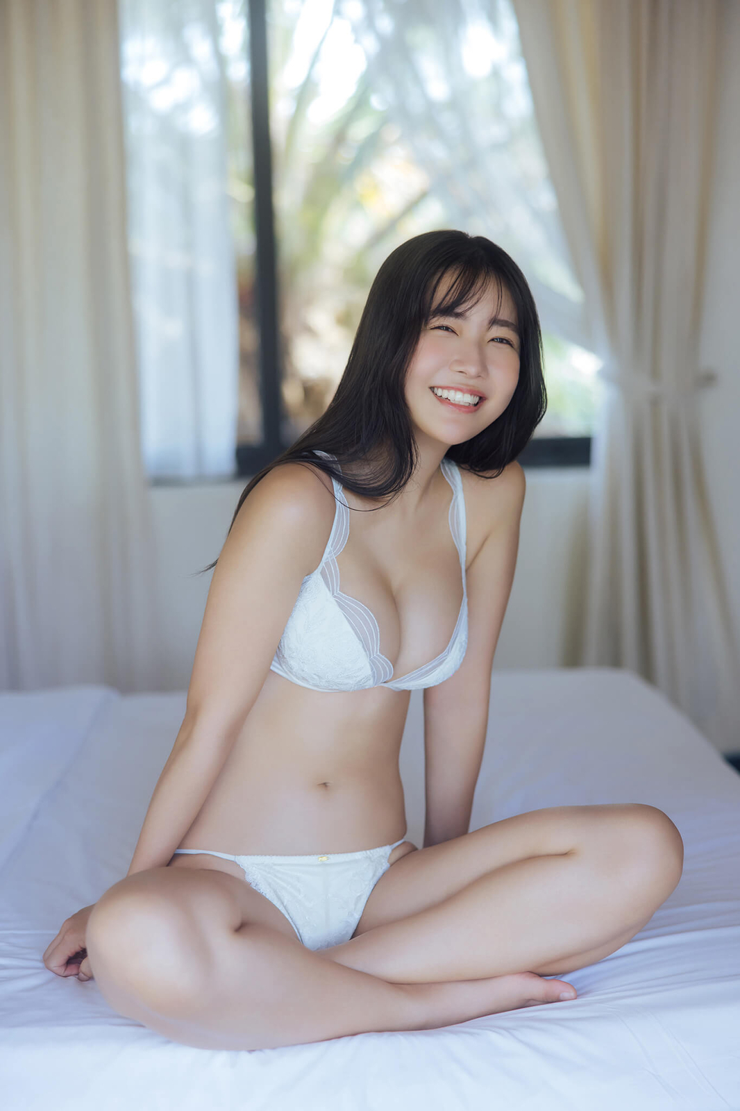 天羽希純水着画像