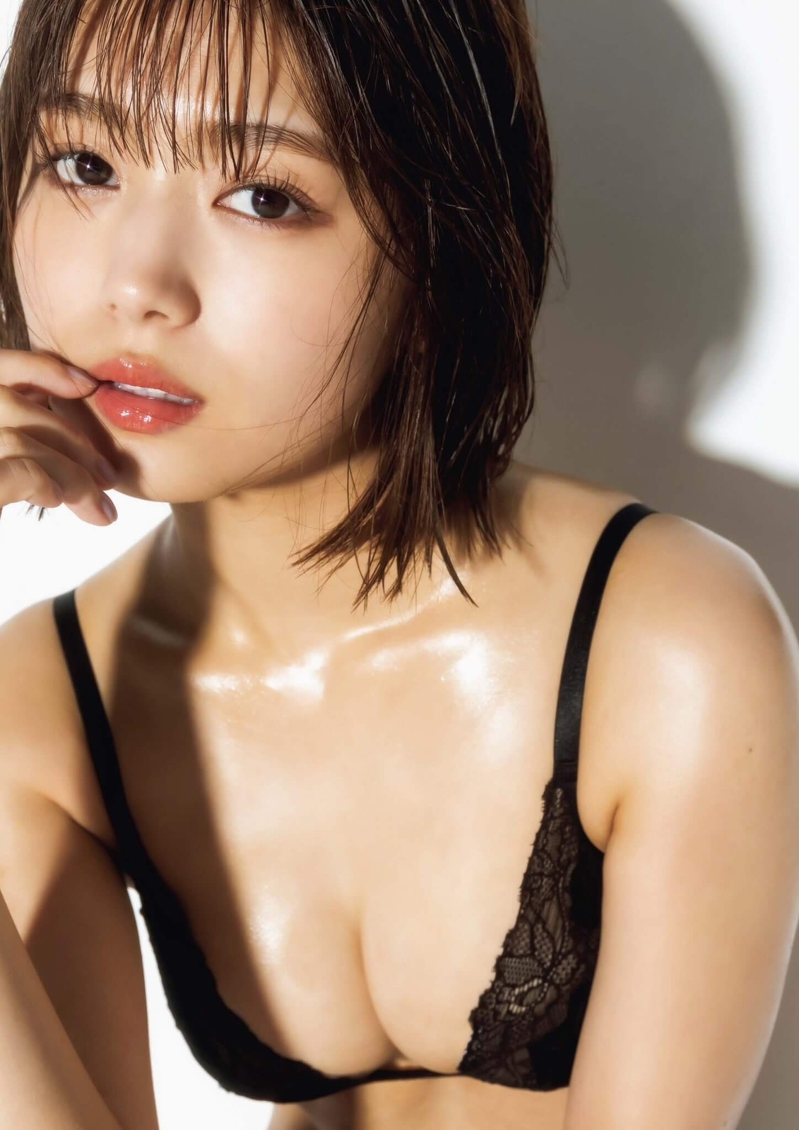 北野瑠華水着画像