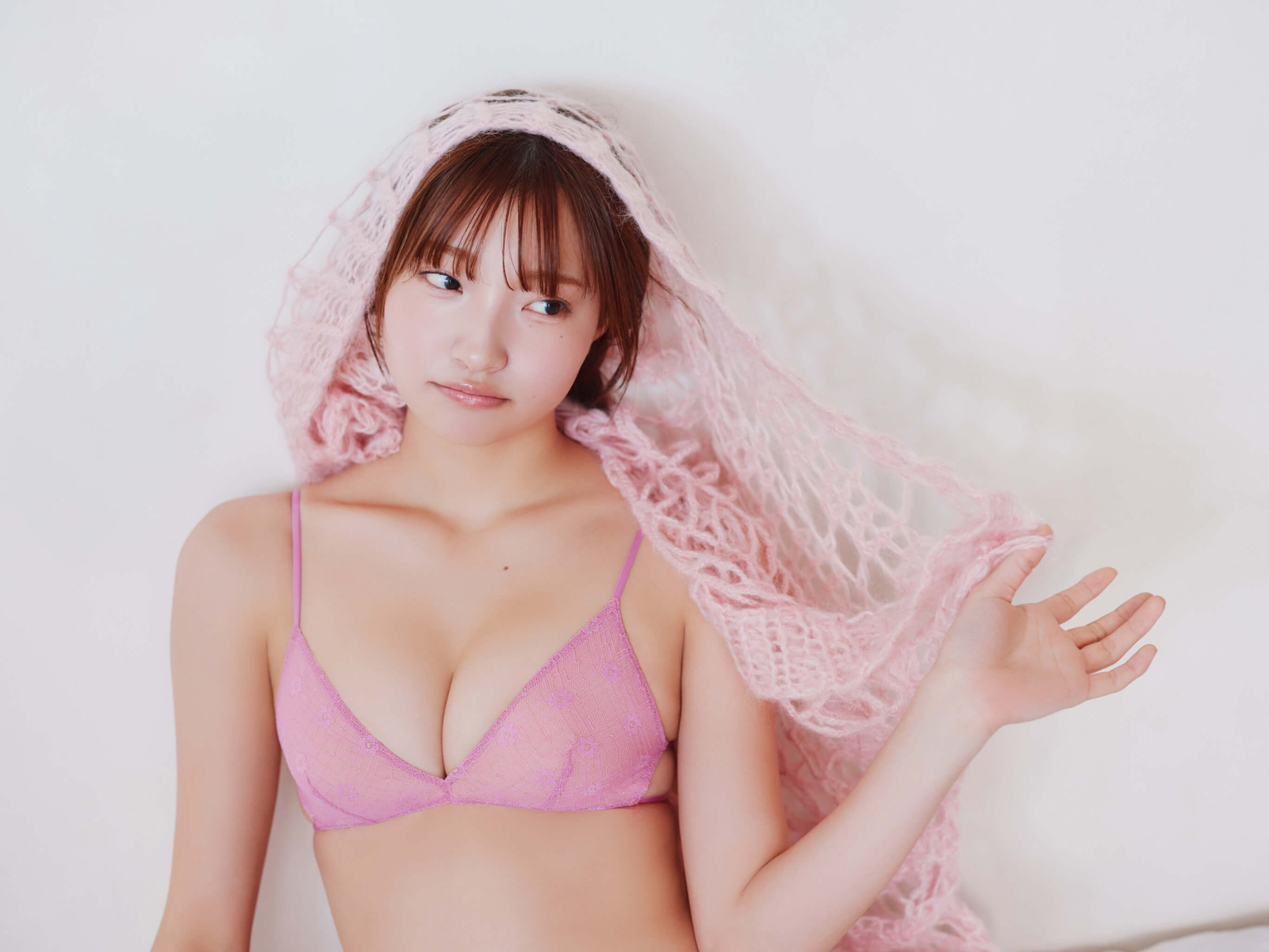 里仲菜月水着画像