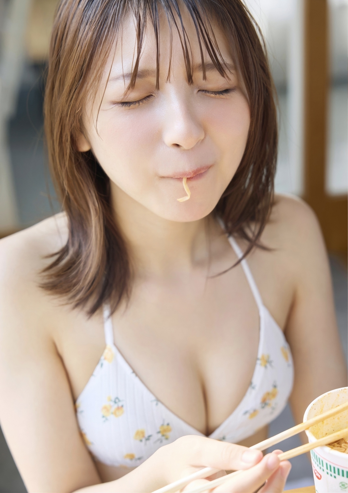 一ノ瀬瑠菜水着画像