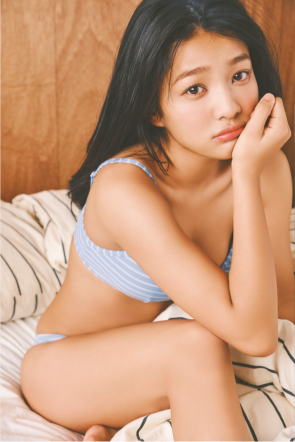 虹咲カリナ水着画像