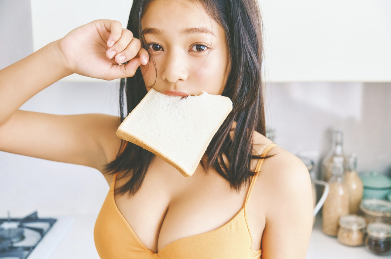 虹咲カリナ水着画像
