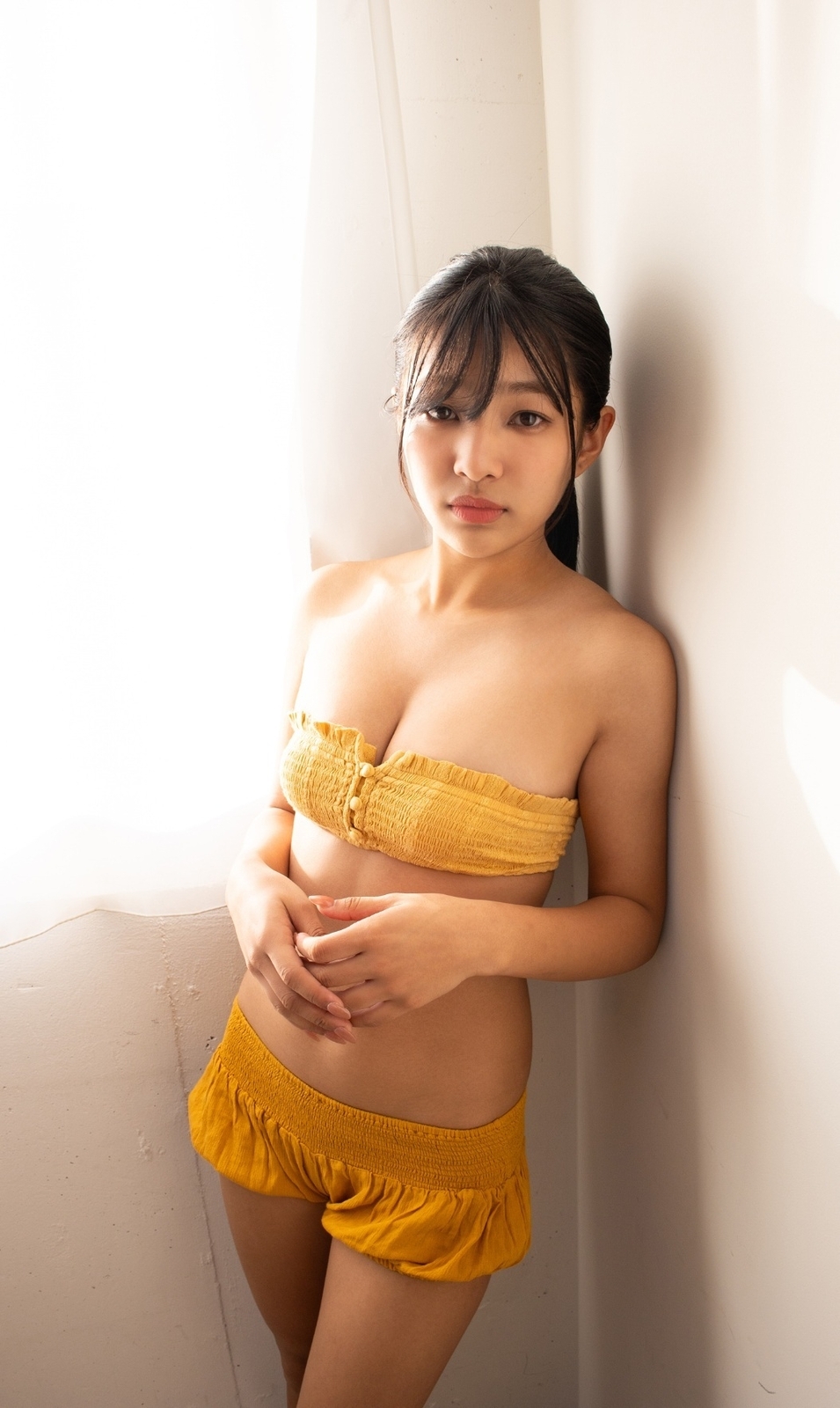 虹咲カリナ水着画像