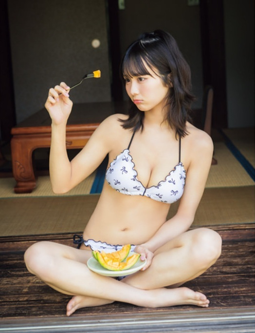 尾木波菜水着画像
