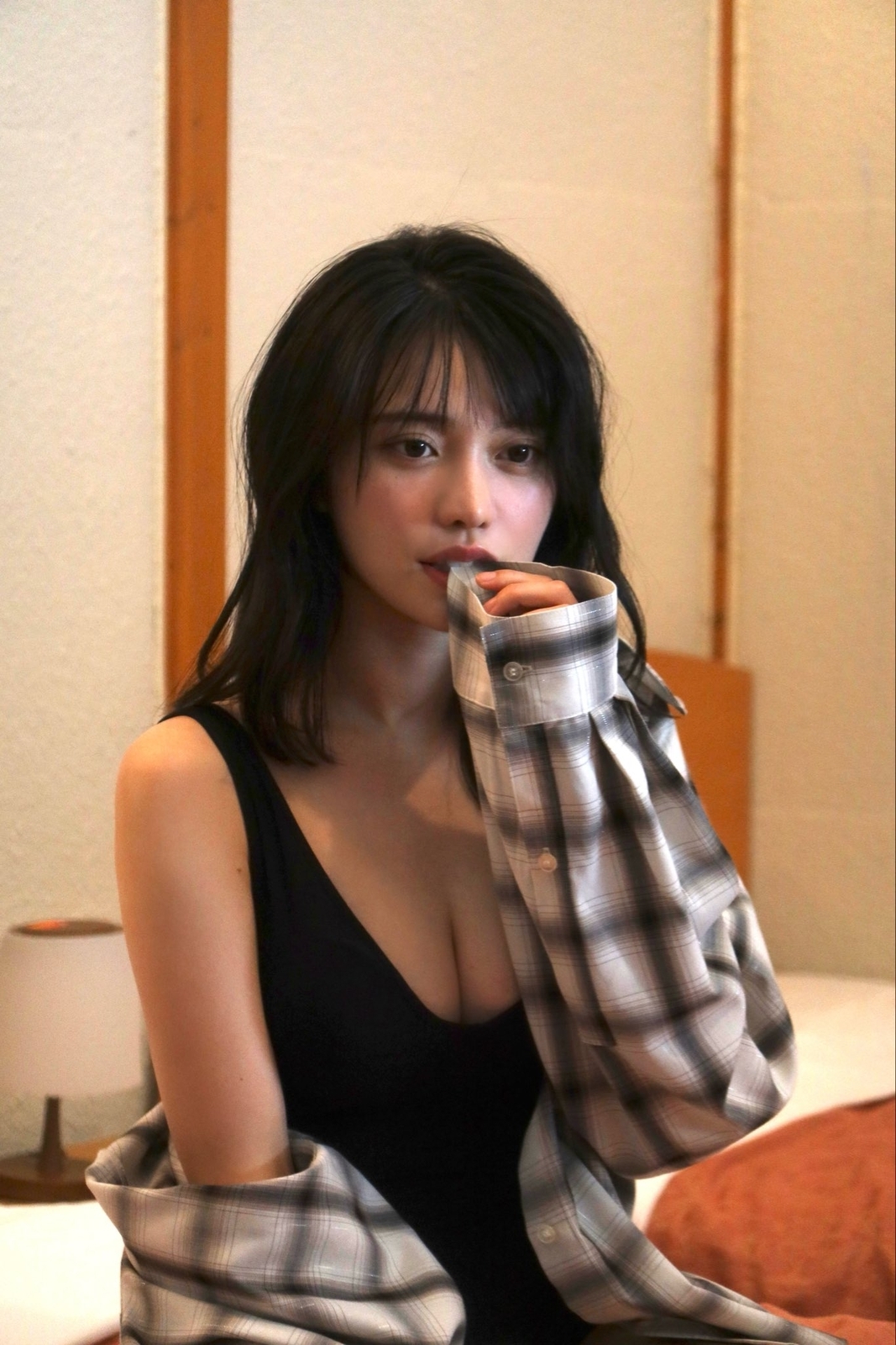 石浜芽衣水着画像